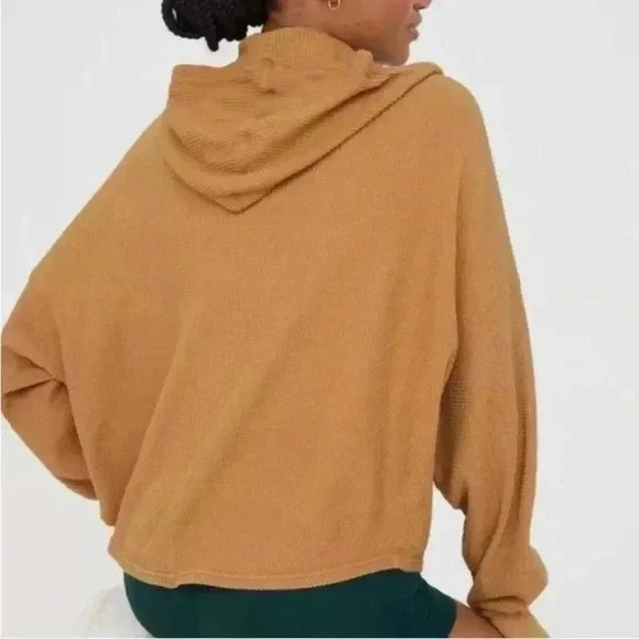 Offline by Aerie Waffle Knit Hoodie Sweatshirt Oversized XL V Neck Cropped Camel - Picture 3 of 10